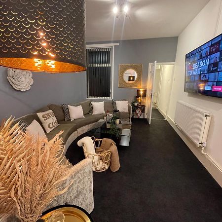 Urban 3 Bedroom Home In Kings Heath-Great Location Бірмінгем Екстер'єр фото
